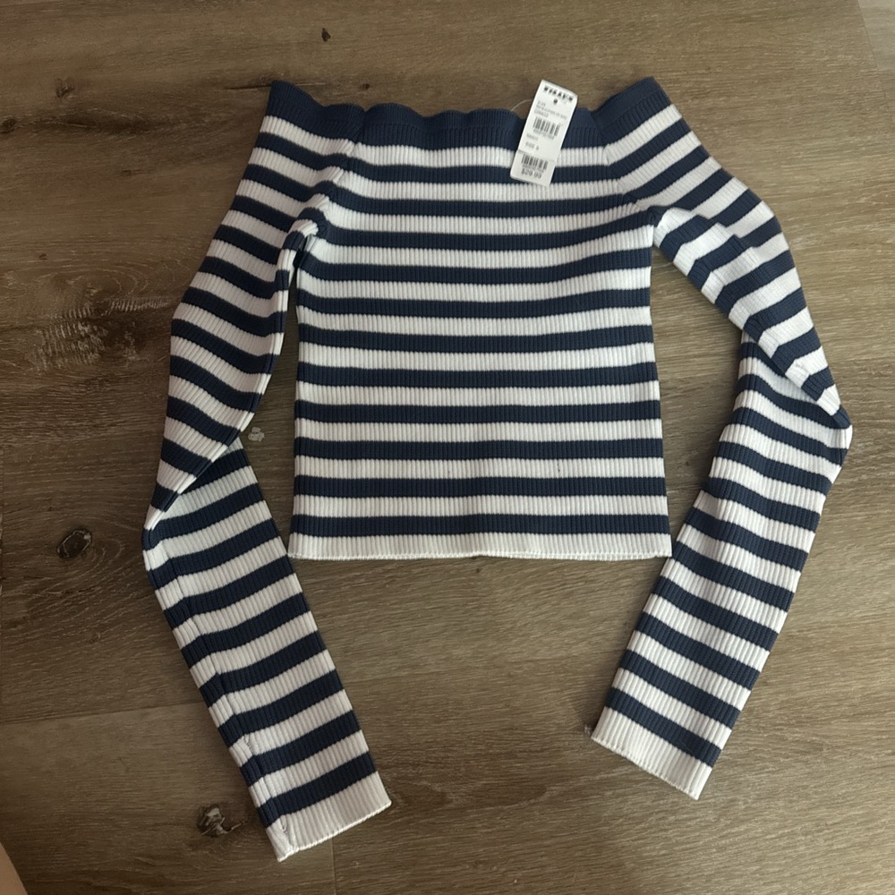 brand new tillys off the shoulder fitted shirt